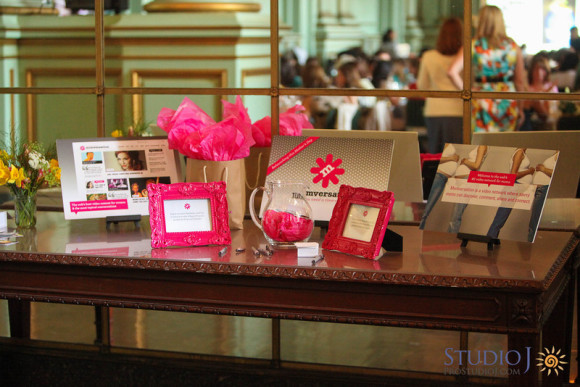 momversation display