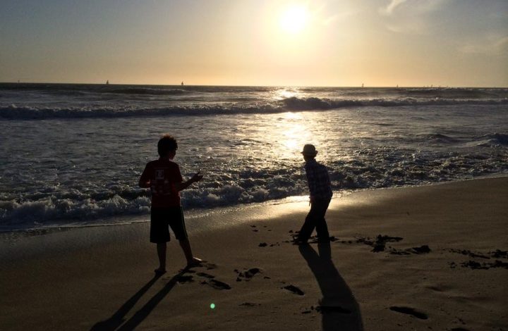 summer in agoura hills beach