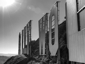 Wednesday Links: the Hollywood Sign, Poop Dumping, Klout Scores, and Coffee Talk With Bruce Sallan Wednesday Links: the Hollywood Sign, Poop Dumping, Klout Scores, and Coffee Talk With Bruce Sallan