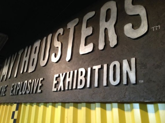 explosive exhibition sign