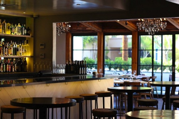 luke bar & restaurant